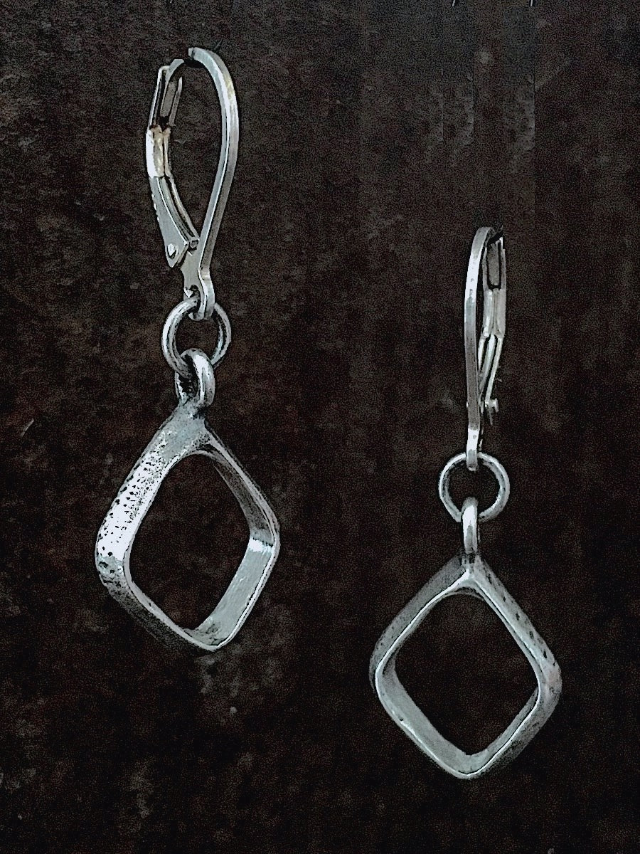 Open Diamond Link Earrings