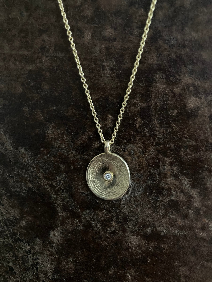 Spiral Circle Diamond Pendant Gold