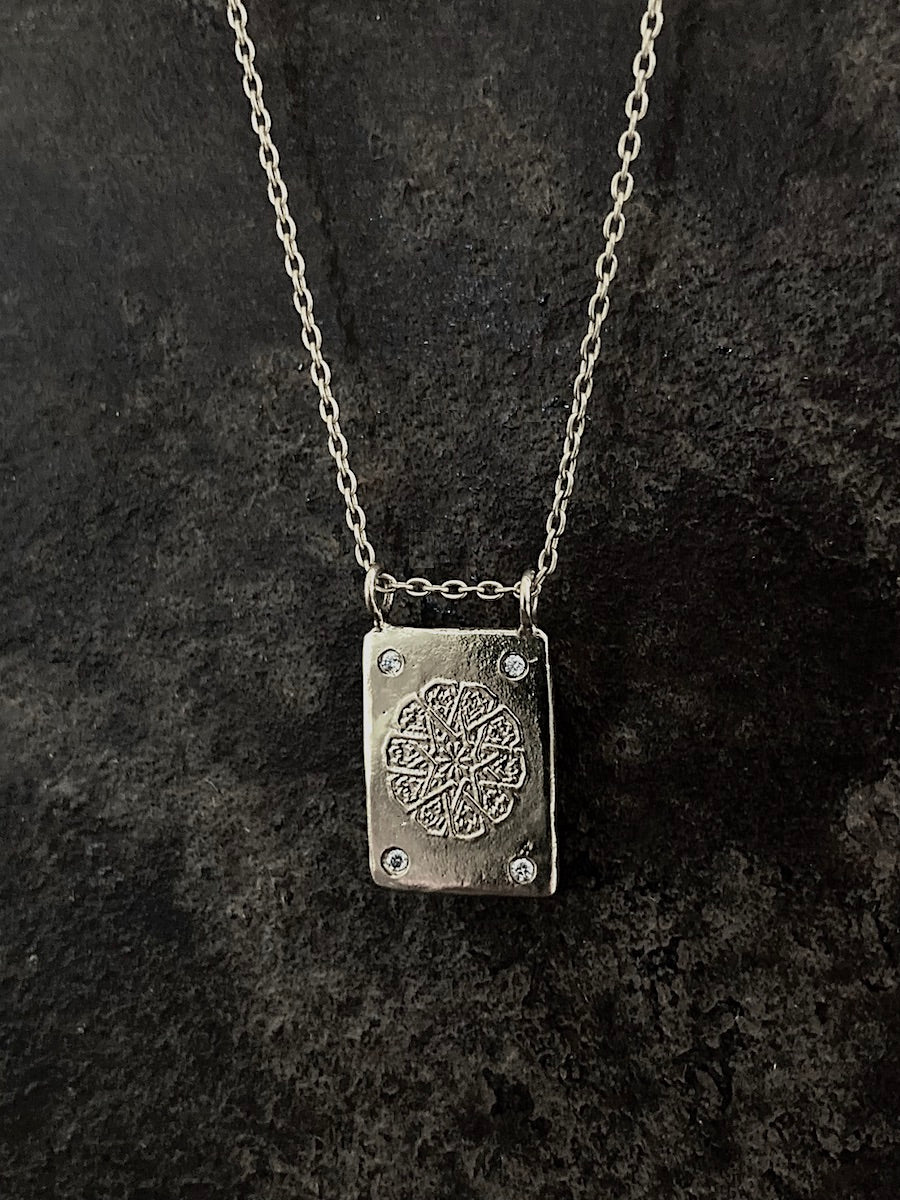Arabesque Diamond Pendant 14k