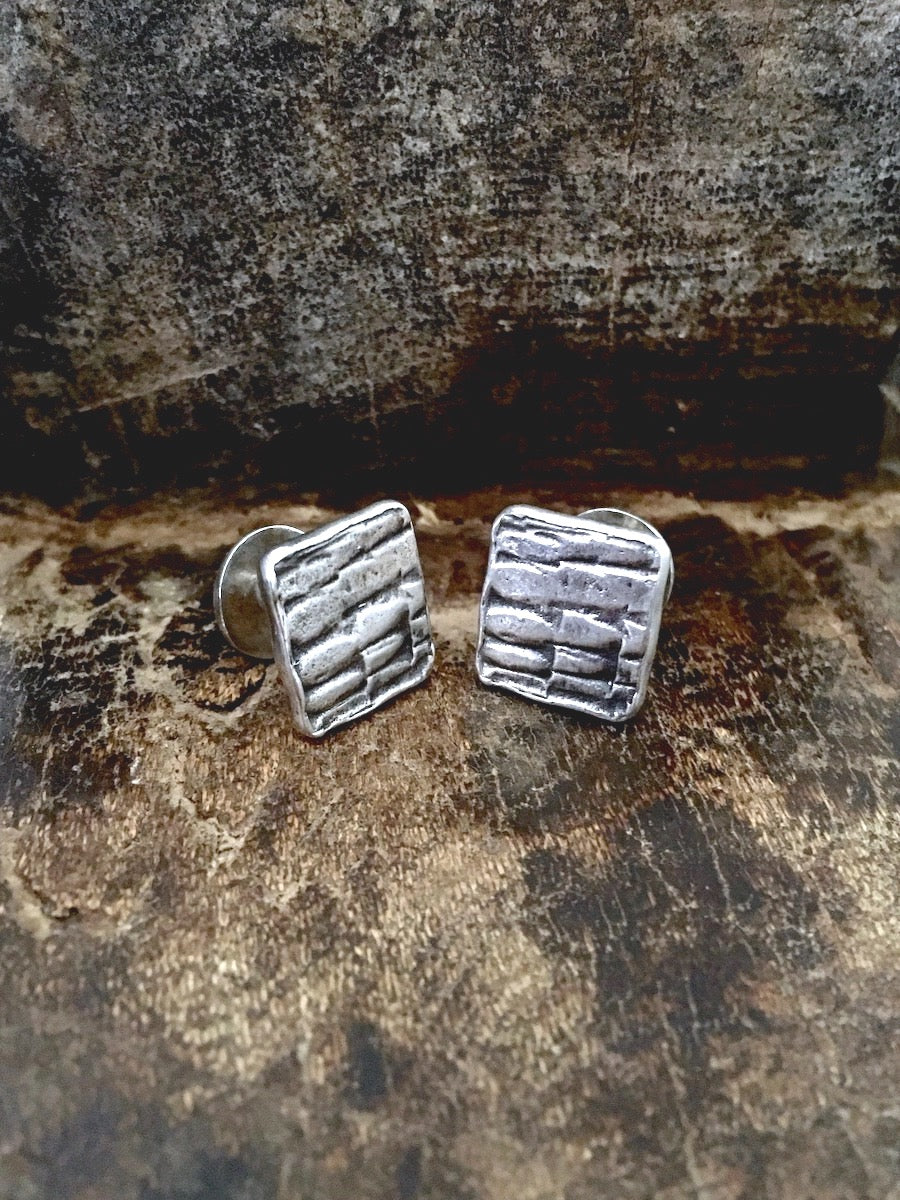 A pair of 925 silver crocodile pattern  cufflinks