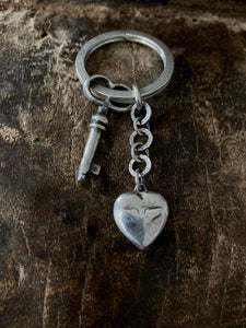 Heart & Key Ring