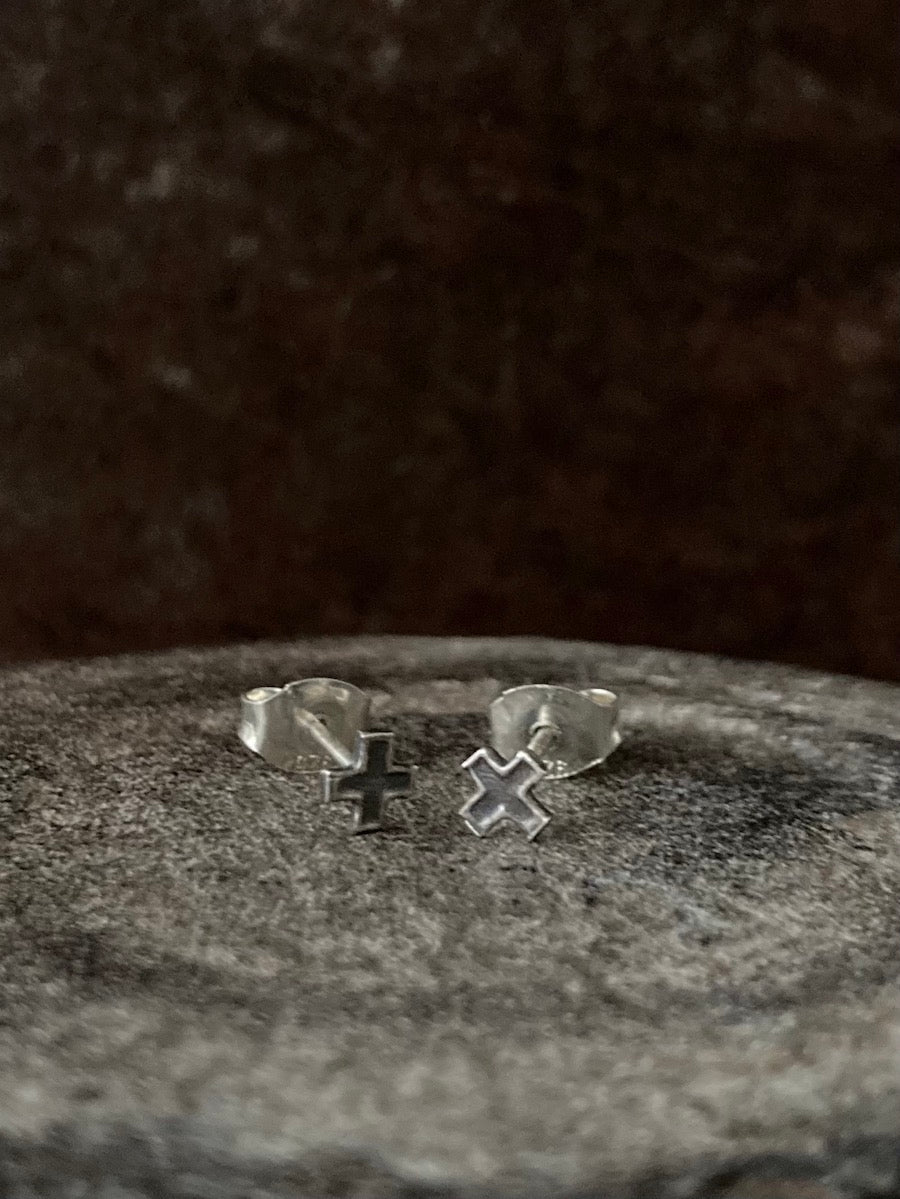 Micro X Studs Silver