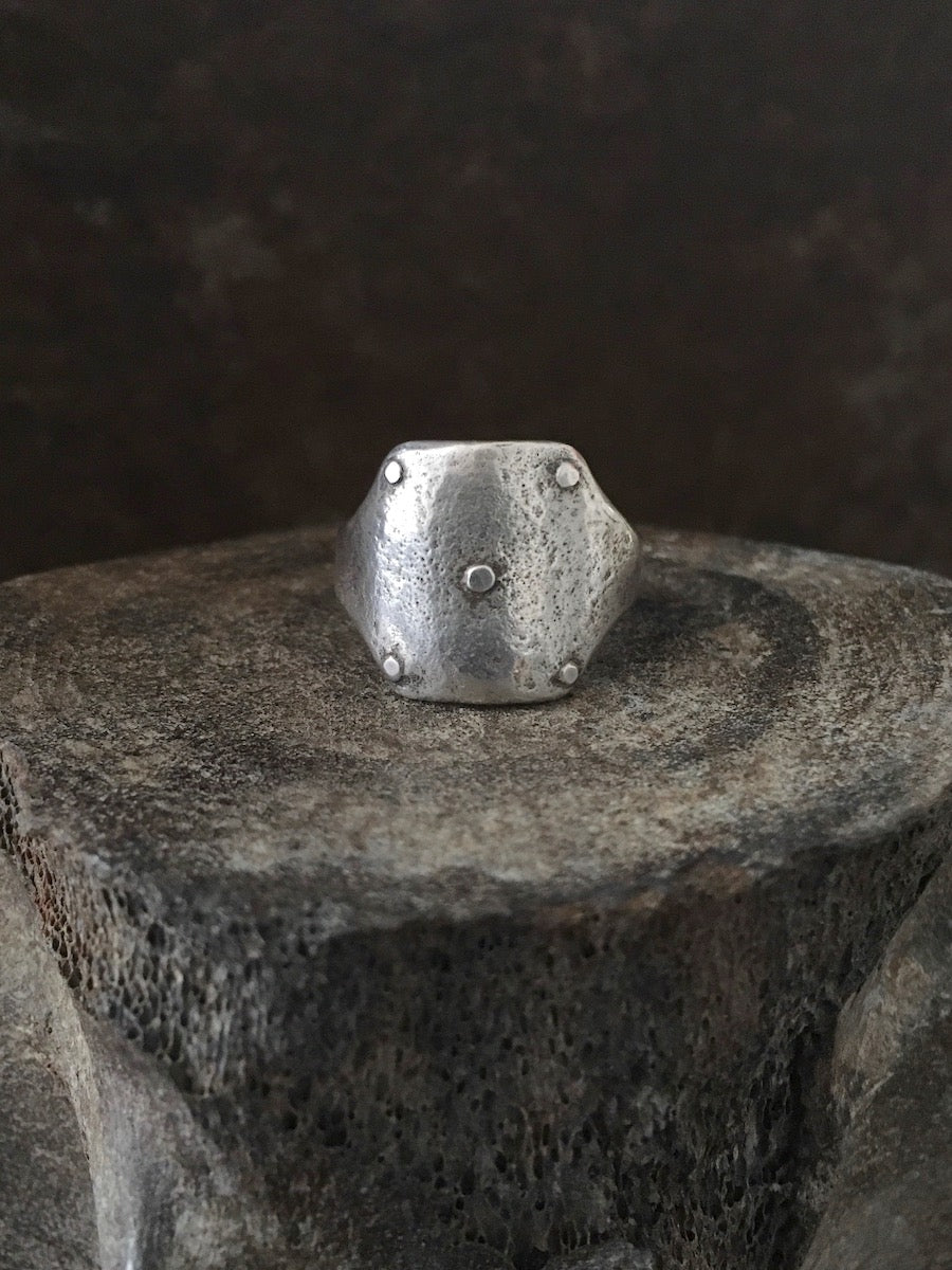 Rivet Ring