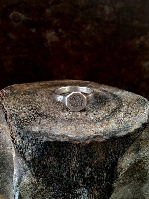 Alhambra Star Ring