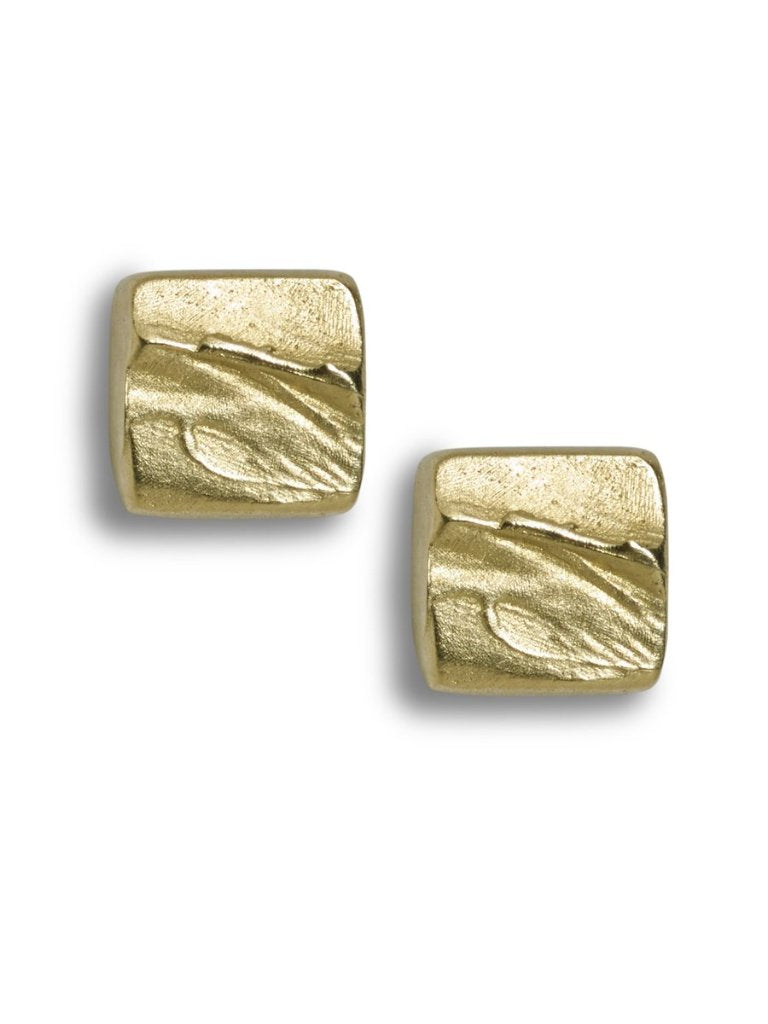 redwood-textured-square-studs