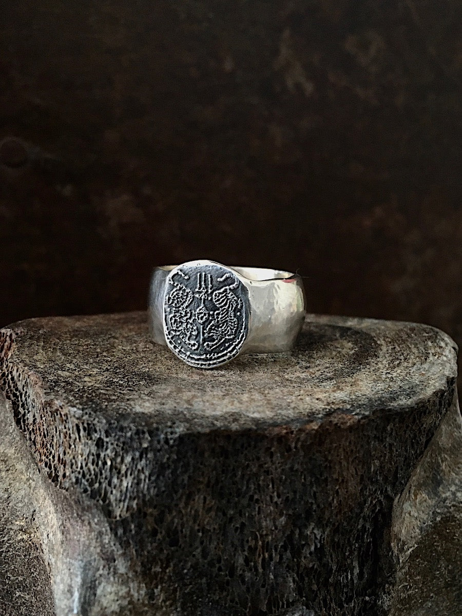 Twin Tigers Ring